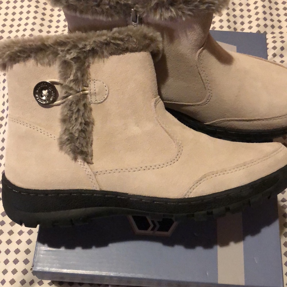 KHOMBU IRIS Boots - Picture 2 of 5